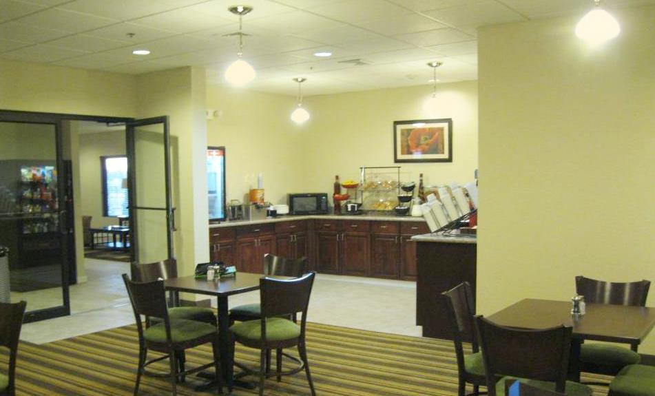 Best Western Plus Springfield Airport Inn Restaurant photo